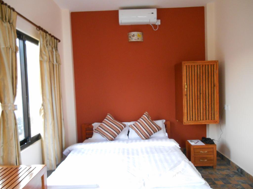 Hotel Jal Mahal Pokhara Luaran gambar