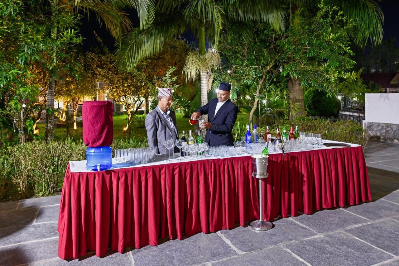 Hotel Jal Mahal Pokhara Luaran gambar