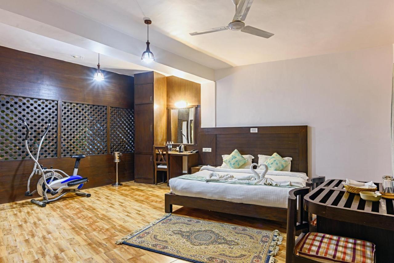 Hotel Jal Mahal Pokhara Luaran gambar