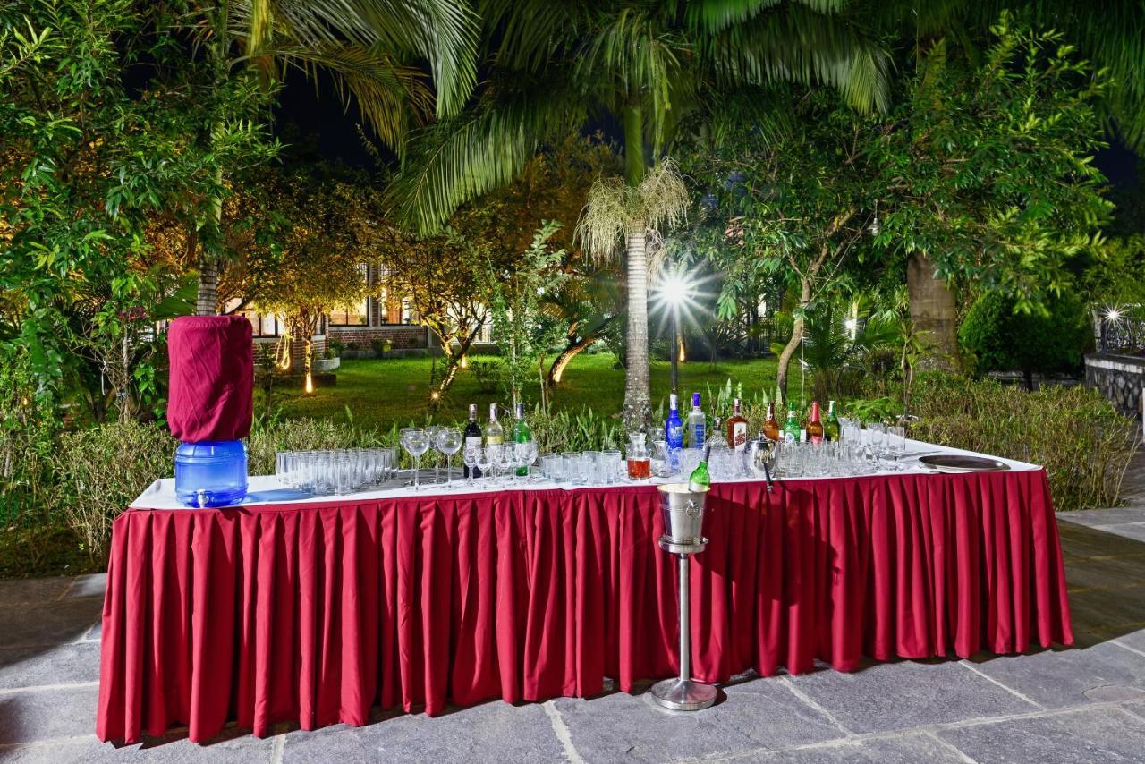 Hotel Jal Mahal Pokhara Luaran gambar