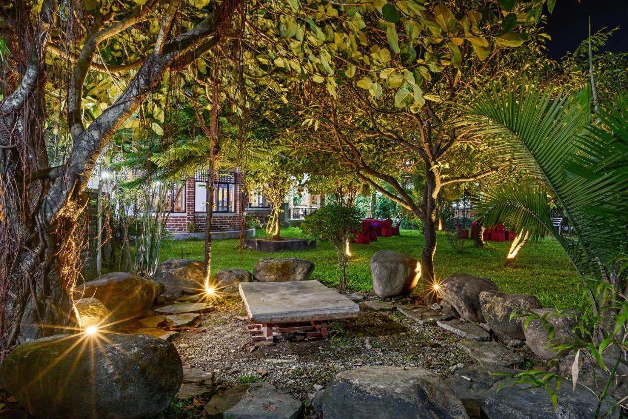 Hotel Jal Mahal Pokhara Luaran gambar